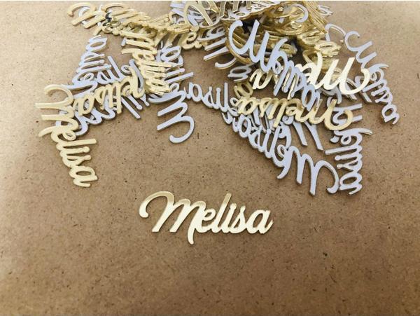 Gülüş Lazer Kesim 25 Adet 5X2 Cm Ebatlı Pleksi Arkası Bantlı Isim - Image 1
