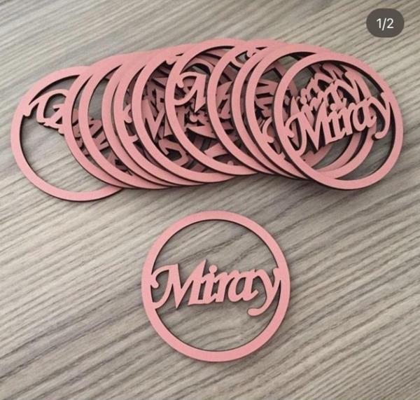 Gülüş Lazer Kesim 25 Adet 7 Cm Ahşap İsimli Çerçeve Süsleme Ürünü Magnet Yapım Ahşabı 7 Cm Pembe Renk - Image 1