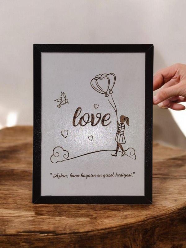 Fikart Kişiye Özel Ahşap Tablo – İsimli Ve Sevgi Sözlü Mdf Çerçeveli Dekoratif Duvar Tablosu (20X15 Cm) - Image 1