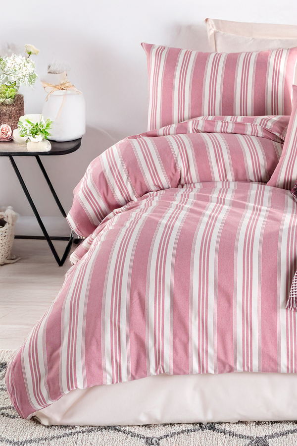 Sport Çizgili Nevresim Takımı Tek Kişilik Soft Line Bordo - Image 1