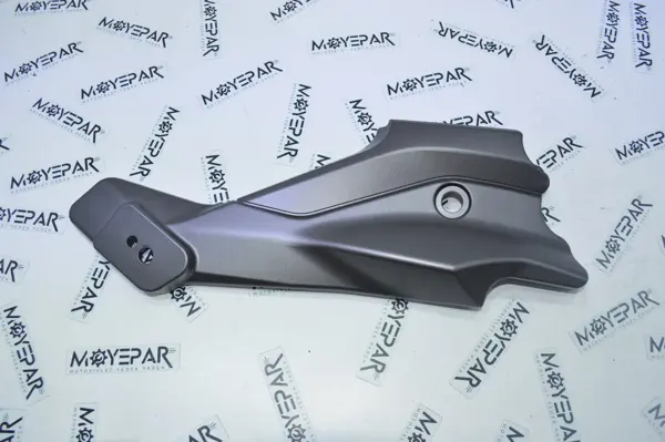 RK 4071 RKS TİTANİK ARKA BASAMAK PLASTİĞİ SAĞ - Image 1