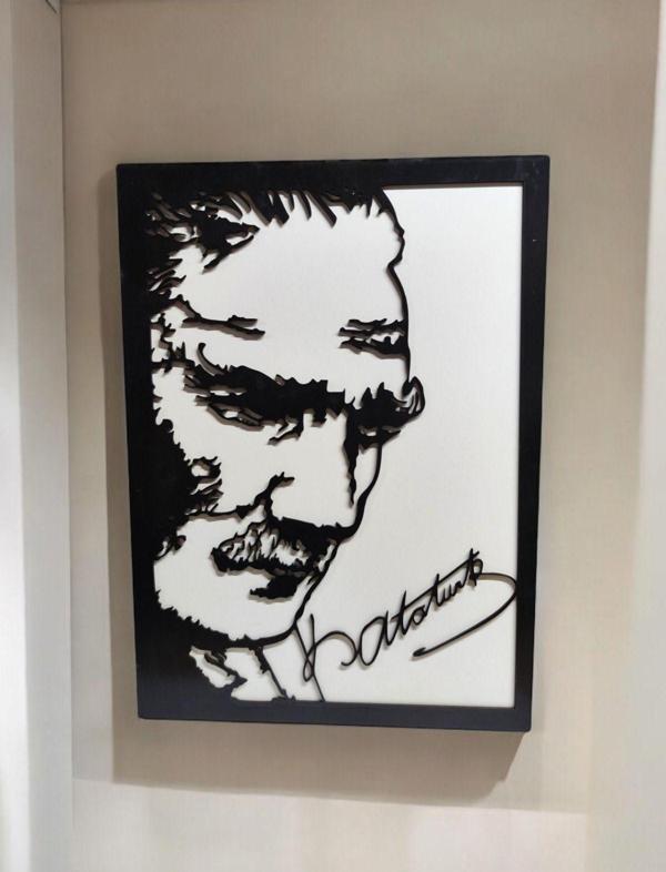 Fikart Atatürk Portre Ve İmzalı  - 40X65 Cm Mdf Duvar Tablosu - Image 1