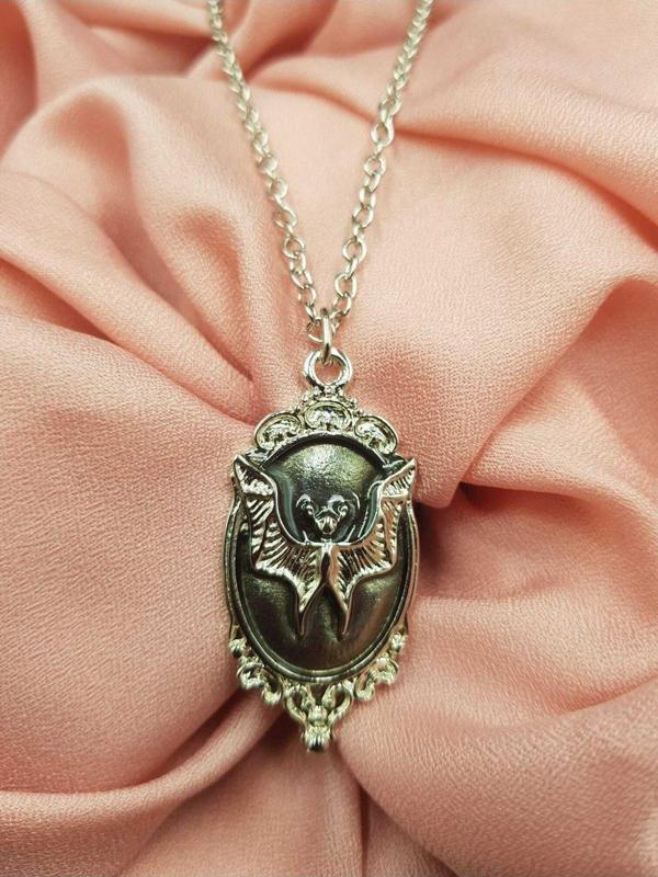 Unisex Gotic Vampir Yarasa Kolye - Image 1