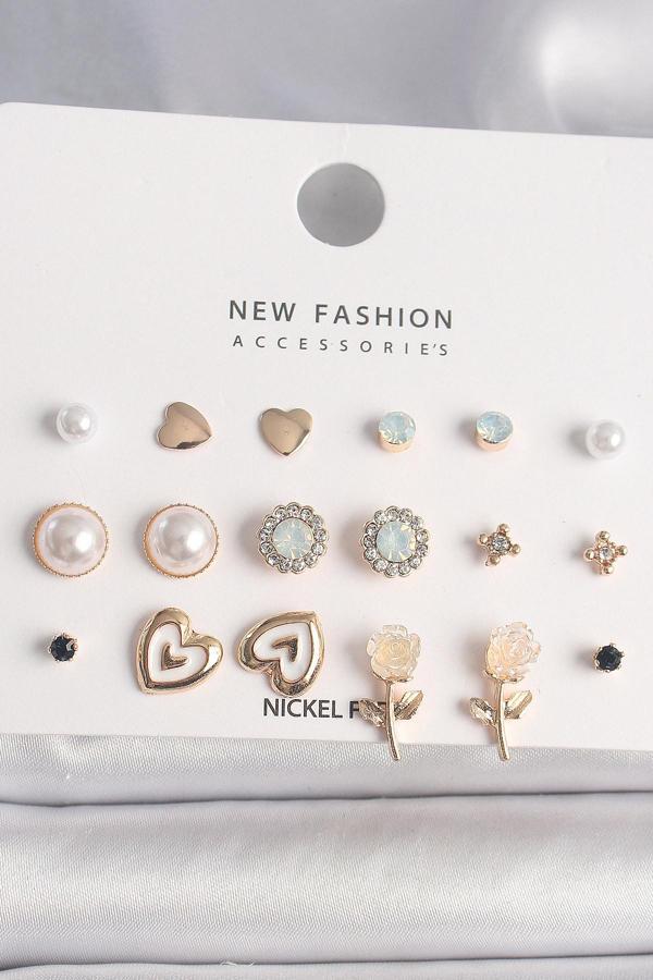 Pirinç Gold Renk Beyaz Mineli Gül Figür Zirkon Taşlı İnci Detaylı 9 Çift Kadın Küpe Seti - EBJ250207W31232 - Image 1