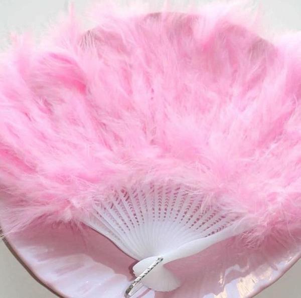 PEMBE TÜYLÜ YELPAZE PEMBE YELPAZE DÜĞÜN KINA GECESİ NİŞAN FOTOĞRAF ÇEKİMİ ORGANİZASYON DEKOR OBJE - Image 1