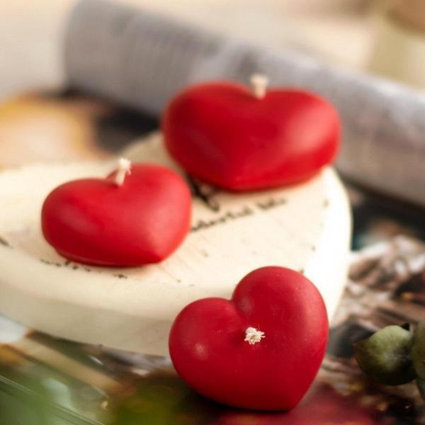 VIP DEKOR DÜĞÜN MUMLARI HEART RED FLOATİNG WATER CANDLE 24 ADET KIRMIZI SU MUMU SUDA YÜZEN MUM - Image 1