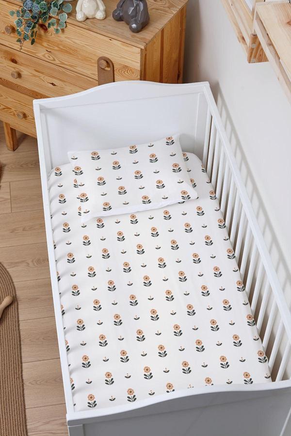 Organik Bebek Boy Lastikli Çarşaf Seti - Minik Papatya Çiçeği - Image 1