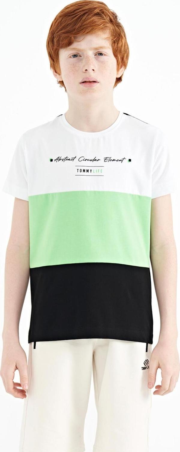 Siyah Renk Bloklu O Yaka Baskı Detaylı Standart Kalıp Erkek Çocuk T-Shirt - 11135 - Image 1