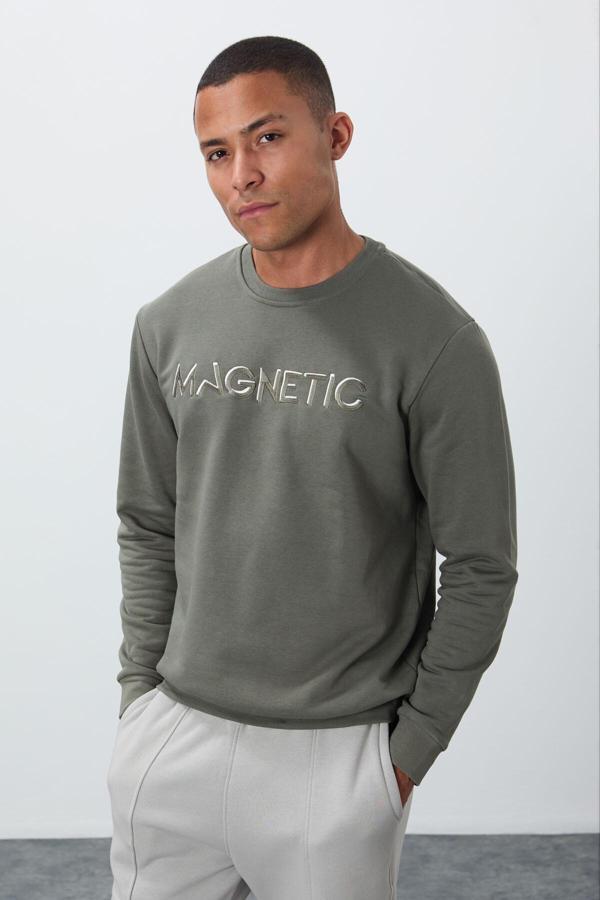 Çağla Yazı Nakışlı O Yaka Rahat Form İçi Polarlı Erkek Sweatshirt - 88020 - Image 1