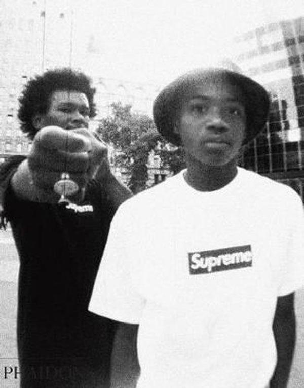 Supreme  - Phaidon - Image 1