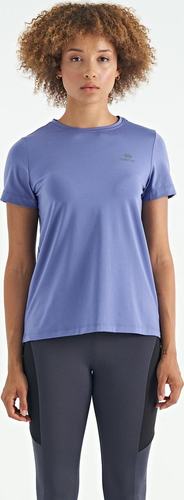 Eflatun Sırt Yırtmaç Detaylı O Yaka Kısa Kollu Standart Kalıp Kadın T-Shirt - 97267 - Image 1