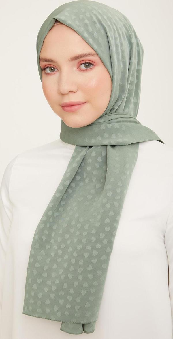 Armine Abiyelik Kalp Detaylı Şal Su Yeşili - Image 1