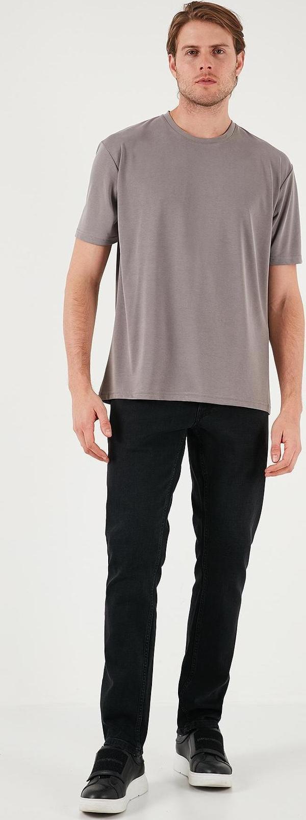 Buratti Pamuklu Regular Fit Normal Bel Boru Paça Jeans Erkek Kot Pantolon 2210S53PARMA SİYAH - Image 1