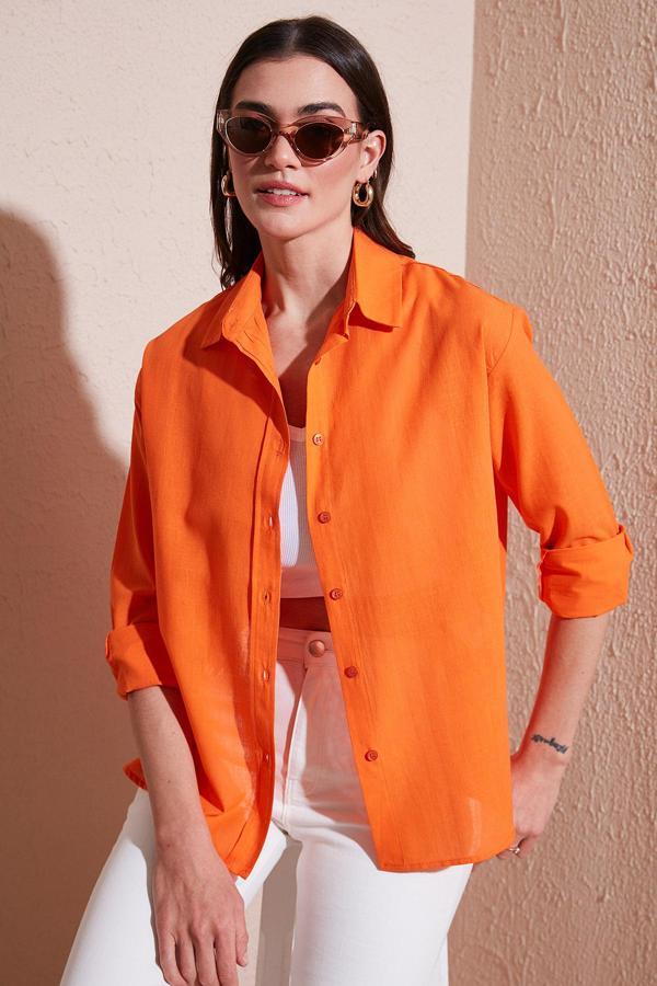Lela Keten ve Pamuk Karışımlı Regular Fit Önü Kısa Arkası Uzun Bayan Gömlek 6772853 ORANJ - Image 1