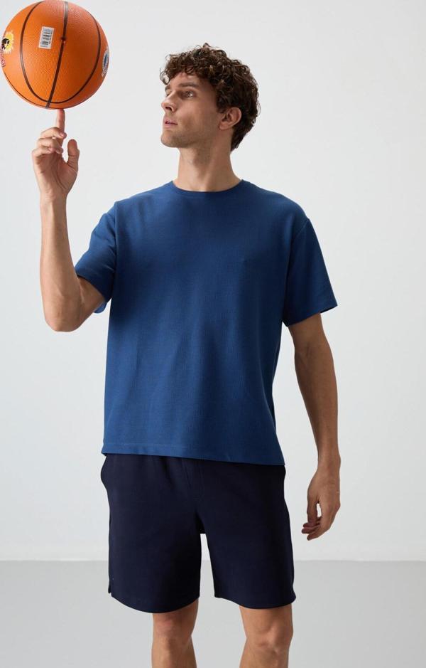 Parlament Waffle İnterlok Yüzeyi Dokulu Oversize Fit Basic Erkek T-Shirt - 88379 - Image 1