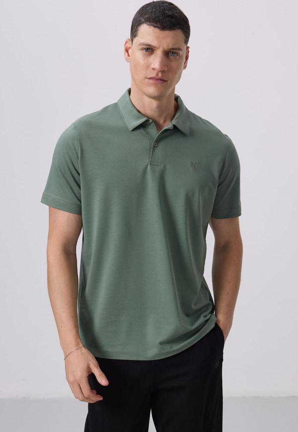 Açık Yeşil Basic Göğüs Logolu Standart Kalıp Triko Polo Yaka Erkek T-Shirt - 87768 - Image 1