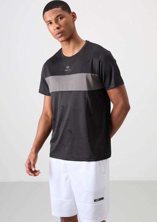Siyah Polyester Nefes Alan Jakarlı İnce Esnek Standart Fit Erkek Performans T-Shirt - 88398 - Image 1