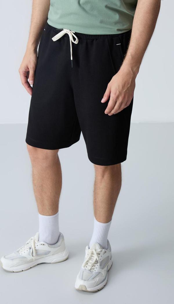 Siyah Pamuklu Kalın Yumuşak Dokulu Standart  Fit Basic Erkek Şort  - 81278 - Image 1