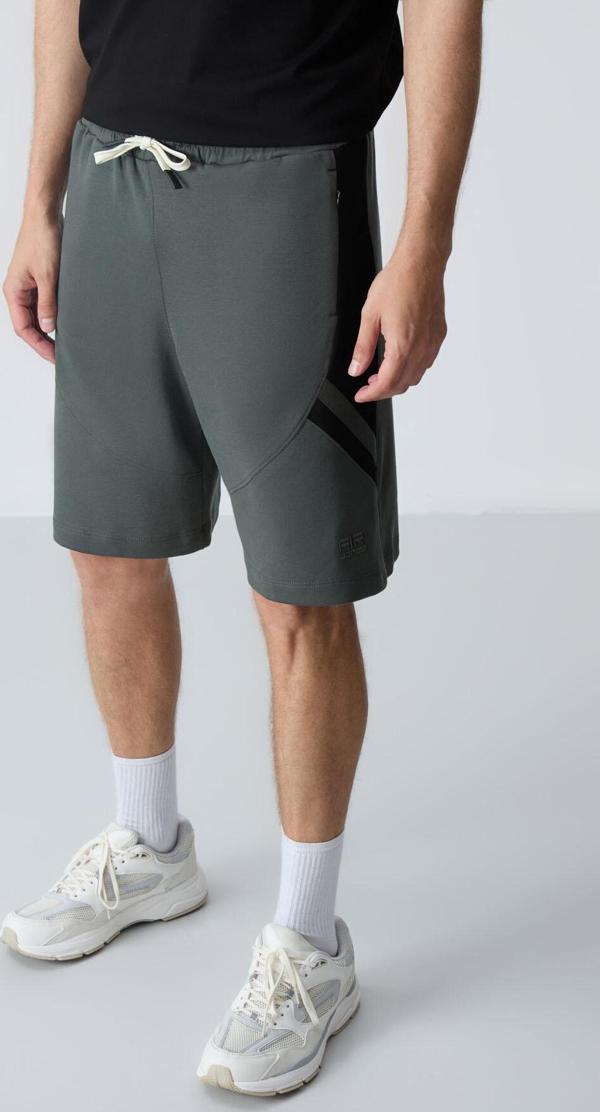 Haki Pamuklu Kalın Yumuşak Dokulu Standart Fit Basic Erkek Şort  - 81281 - Image 1