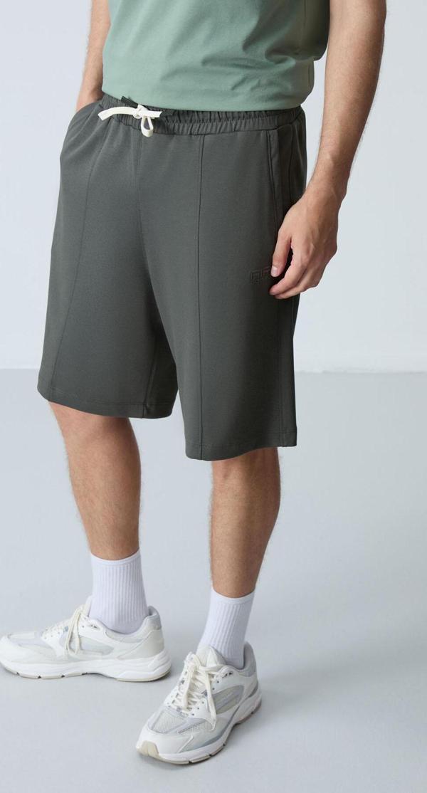 Haki Pamuklu Kalın Yumuşak Dokulu Standart  Fit Basic Erkek Şort  - 81277 - Image 1