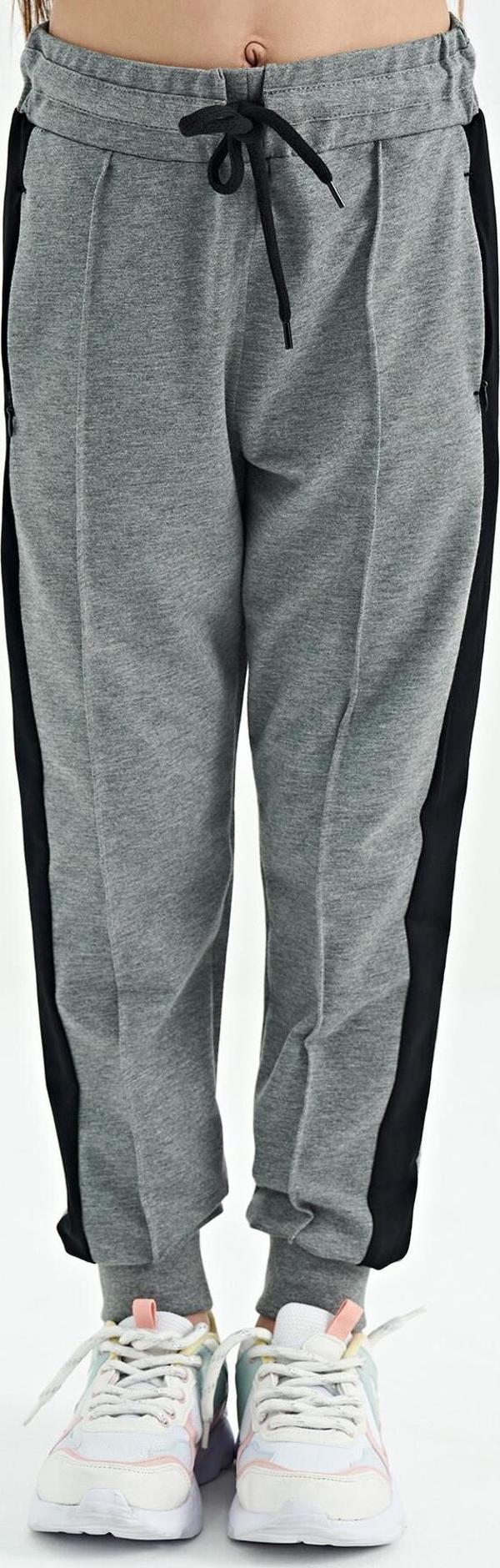 Gri Melanj Yan Bantlı Gizli Fermuar Cep Detaylı Jogger Kız Çocuk Eşofman Alt - 75122 - Image 1