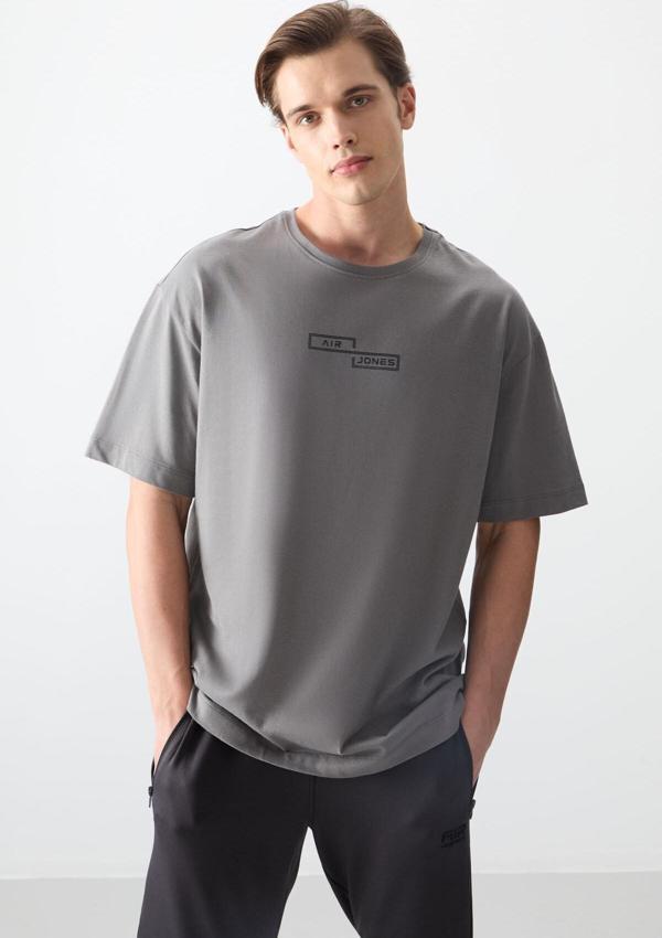 Koyu Gri %100 Pamuk Kalın Yumuşak Dokulu Oversize Fit Baskılı Erkek T-Shirt - 88361 - Image 1