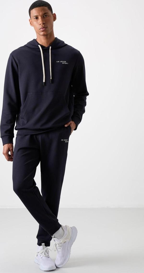 Lacivert Pamuklu Kalın Yumuşak Dokulu Comfort Fit Nakışlı Erkek Eşofman Takım - 85255 - Image 1