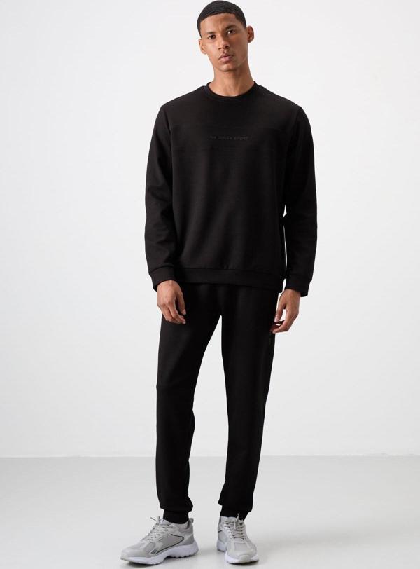 Siyah - Siyah Pamuklu Kalın Yumuşak Dokulu Comfort Fit Baskılı Erkek Eşofman Takım - 85253 - Image 1