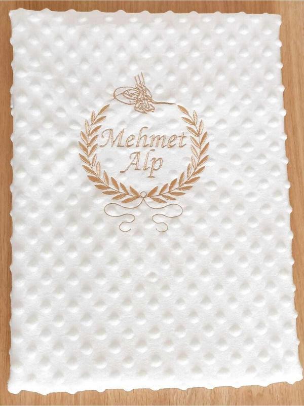 Hastane Çıkış Bebek Battaniyesi Isme Özel Nakış Desenli - Image 1