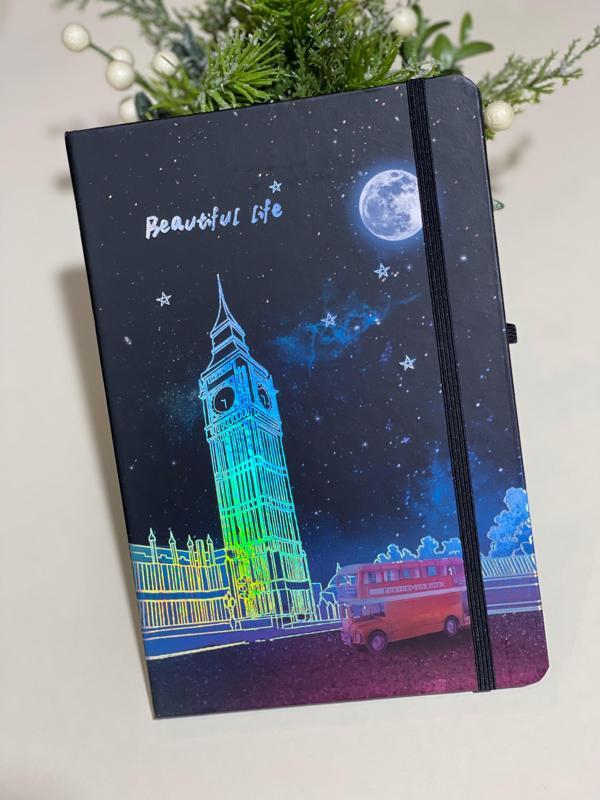 Londra Hologramlı Sert Kapak Lastikli Çizgili Defter 14x20cm 80 Yaprak - Image 1