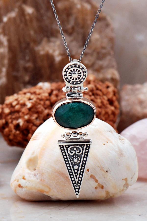 Kök Zümrüt Antik Tasarım Elişi Gümüş Kolye 7050 - Image 1