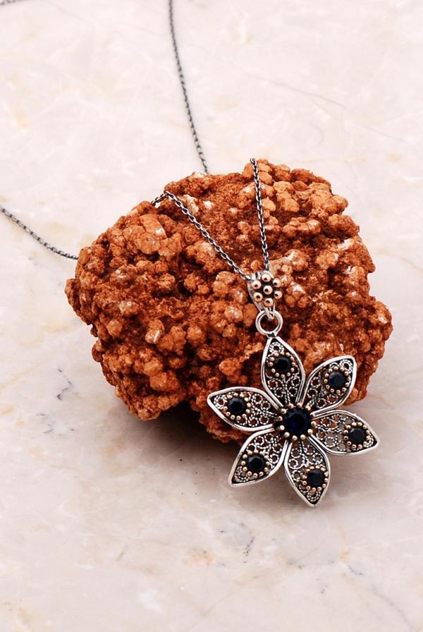 Telkari İşlemeli Çiçekli Gümüş Kolye 6790 - Image 1