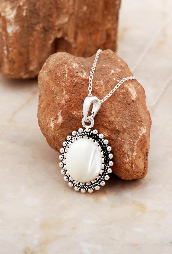 Sedef Taşlı Telkari Elişi Oval Gümüş Kolye 8034 - Image 1