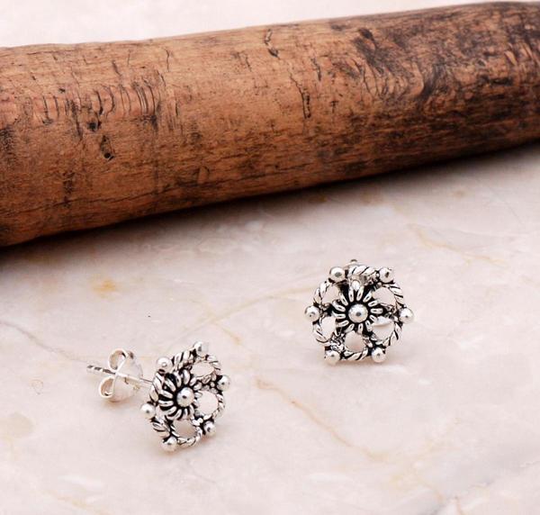 Çiçekli Telkari İşlemeli Mini Gümüş Küpe 5082 - Image 1