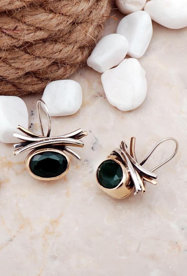 Kök Zümrüt Taşlı Elişi Tasarım Gümüş Küpe 5592 - Image 1