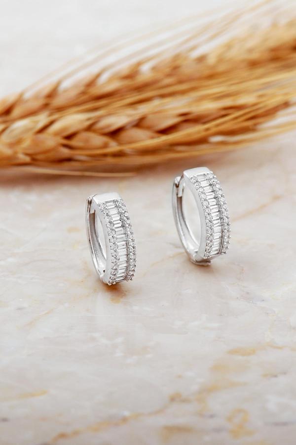 Baget Taşlı Tasarım Rodyumlu Gümüş Halka Küpe 7162 - Image 1