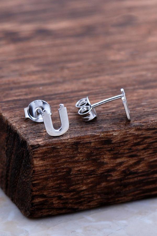 Ü Harfi Rodyumlu Gümüş Küpe 6012 - Image 1