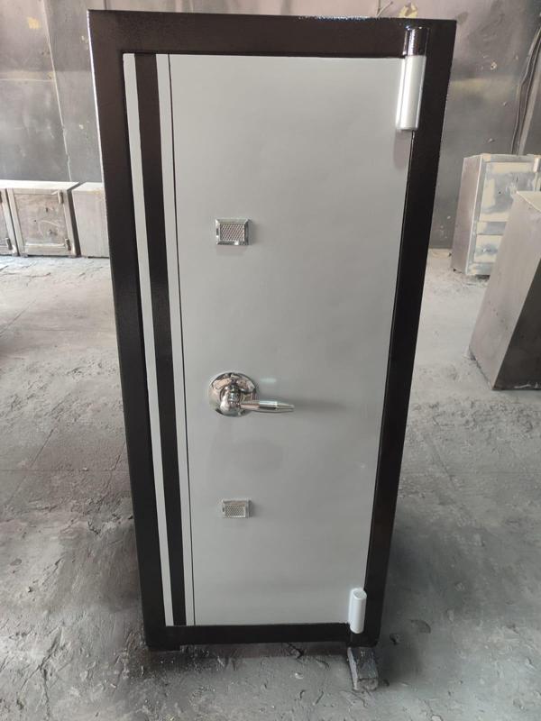 Tek Kapı Çelik Dosya ve Telefoncu Kasası 125 cm 300 KG - Image 1