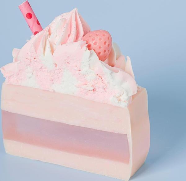 Baveal – Cake Art Pasta Dilimi Tasarımlı Nemlendiricili El ve Vucüt Sabunu - Image 1