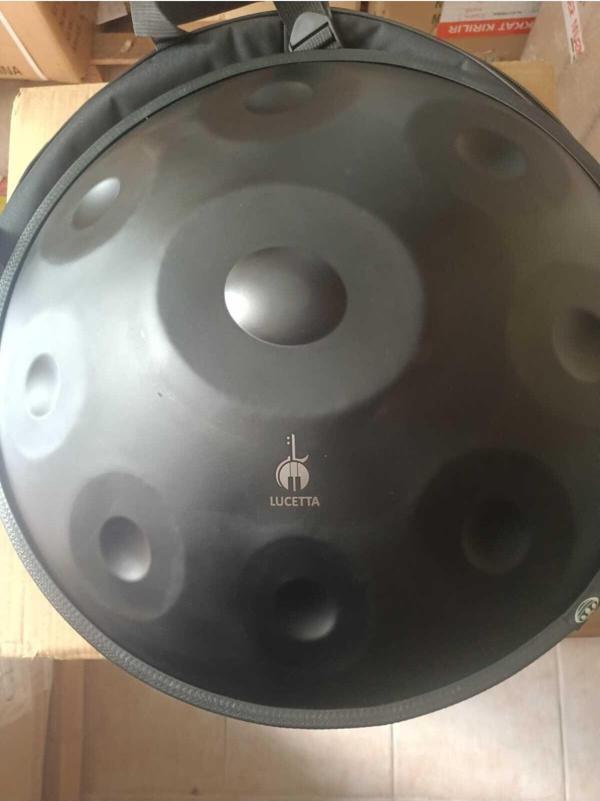 Lucetta Profesyonel Siyah  Renk İthal 22 İnç 9 Nota 56 Cm Ful Set Handpan Hangdrum - Image 1