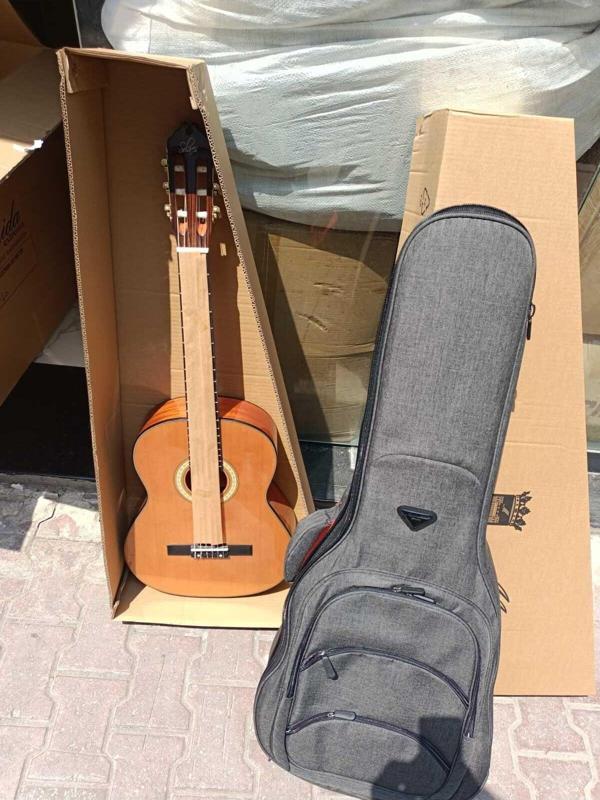 Solares Hg560 Model Üst Kalite 4/4 Tam Boy Klasik Gitar+Kalın Korumalı Kılıf Hediyeli - Image 1