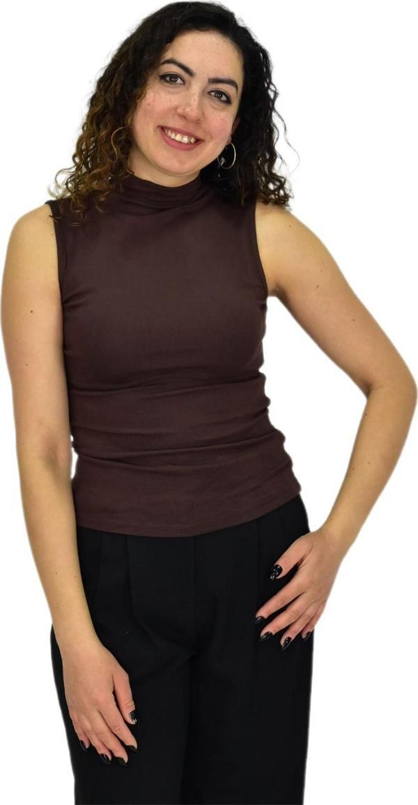 Kadın Düz Renk Vücuda Oturan Askılı Tişört BGL-ST04297 - Image 1