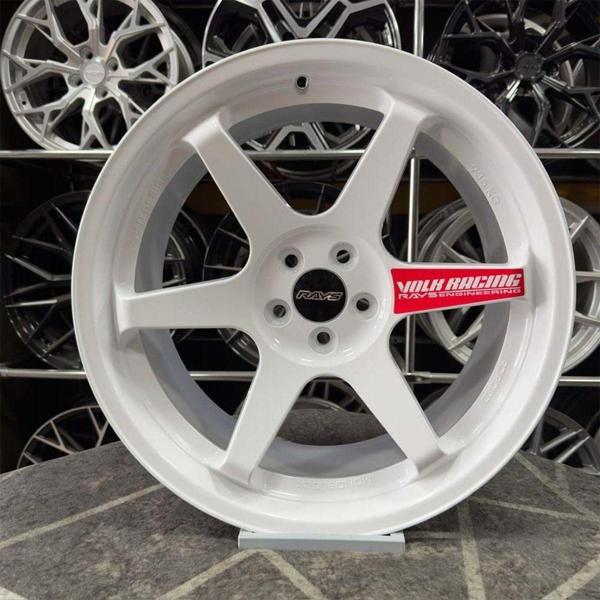 Arceo 18" (İnç) 5X114.3 Volk T37 Civic Corolla Megane 3 - 4 Uyumlu Gümüş Jant Modeli Honda Renault Toyota - Image 1