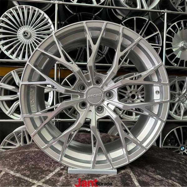 Arceo 18", (İnç) 5X114.3 Roma Silver Jant Modeli - (4 Adet) - Image 1