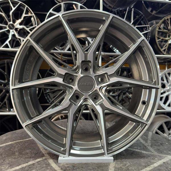 Arceo 17" (İnç) 5X112 Marseille Golf Leon Jetta Uyumlu Titanyum Elmas Kesim Jant Modeli Volkswagen S - Image 1