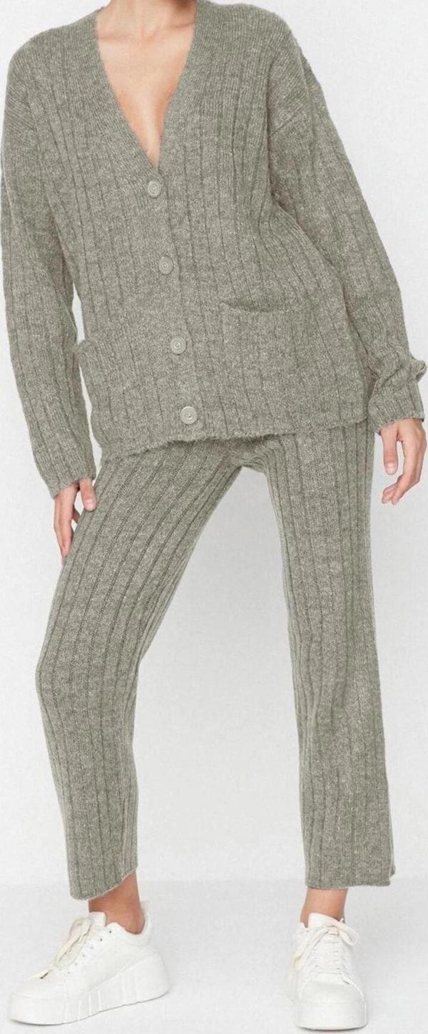 Tarz Kadın Modern Moda Normal Bel Geniş Paça V Yaka Geniş Kalıp Yumuşak Dokulu Triko Alt-Üst Takım - Image 1