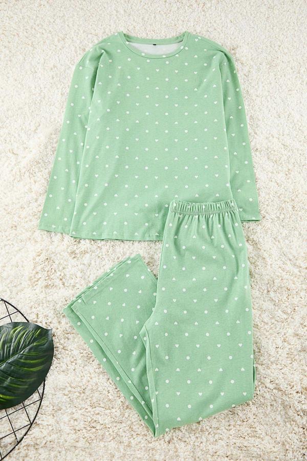 Tarz Rahat Büyük Beden Uzun Kollu Boru Paça Kalp ve Puantiye Desenli Örme Pijama Takımı - Image 1