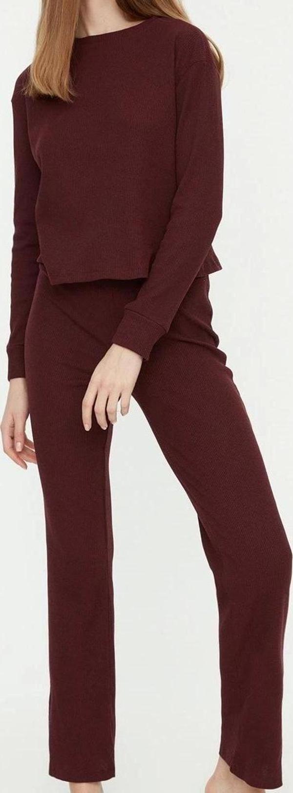 Tarz Rahat Uzun Kollu Boru Paça Fitilli Örme Pijama Takımı - Image 1