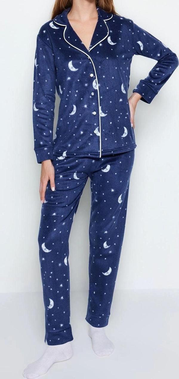 Tarz Rahat Uzun Kollu Boru Paça Ay Desenli Polar Kışlık Örme Pijama Takımı - Image 1
