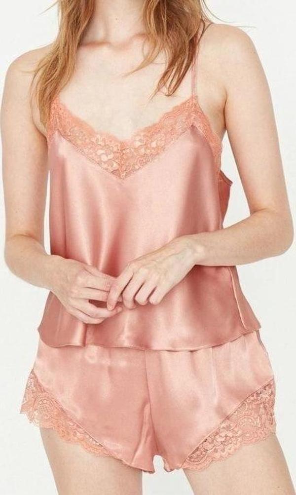 Tarz Rahat Kolsuz Kol Boru Paça Dantel Detaylı İp Saten Dokuma Pijama Takımı - Image 1